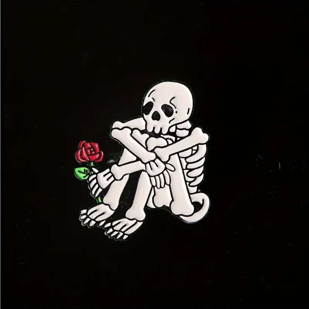 White Skeleton Shape With Rose‎ Brooch Pin Style Anime Pin Clothing Decor